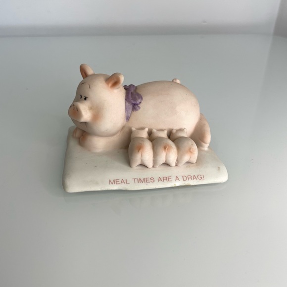 Two Vintage 1986 Morgan Inc Pig Tales Figurines Mom & Piglets Baked Ham - Picture 10 of 11